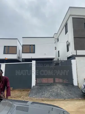 3bdrm Block of Flats in Olowora, Kosofe for rent