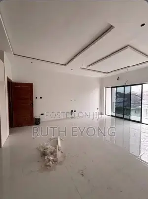 2bdrm Apartment in Lekki Phase 1 for rent