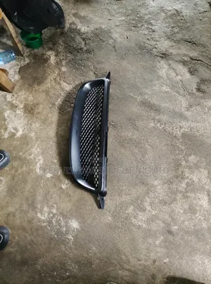 Upgrading and Sport Front Grille Corolla 2005