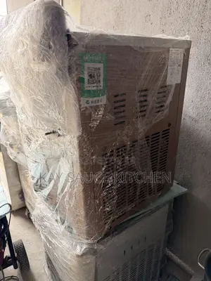 ICE CREAM MACHINE (Clean Foreign Used)