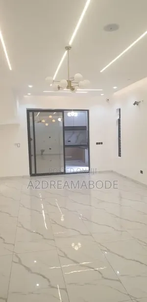 5bdrm Duplex in Magodo Phase 2 for rent