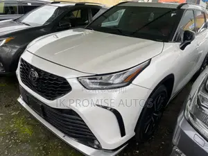 Toyota Highlander XSE 2021 White