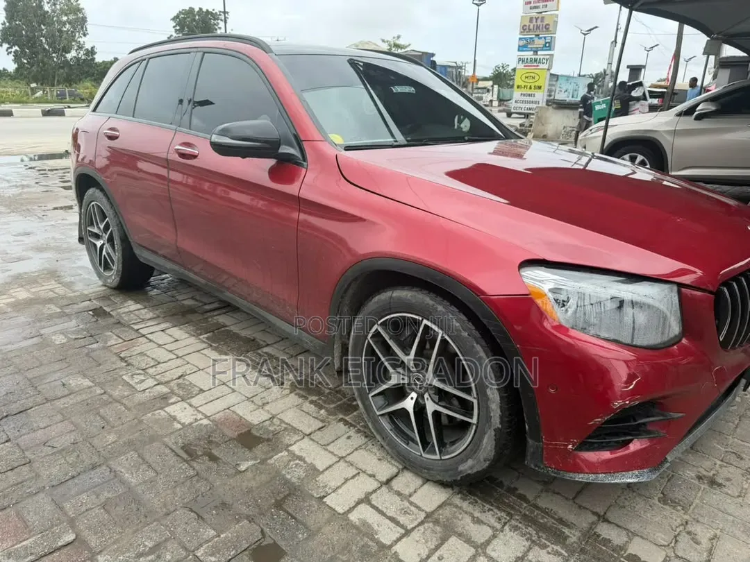 Mercedes-Benz GLC-Class 2018 Red