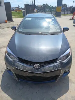 Toyota Corolla LE Plus 4dr Sedan (1.8L 4cyl CVT) 2015 Blue