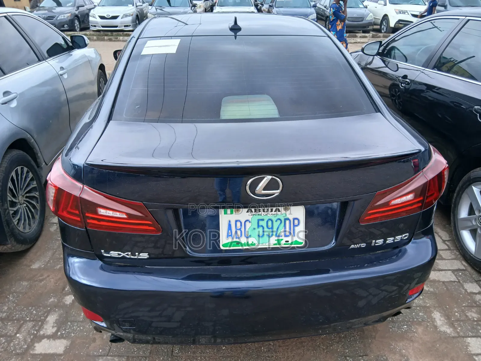 Lexus IS 2009 Blue