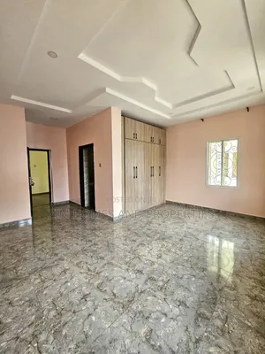 6bdrm Duplex in Zim Homes And, Guzape District for rent