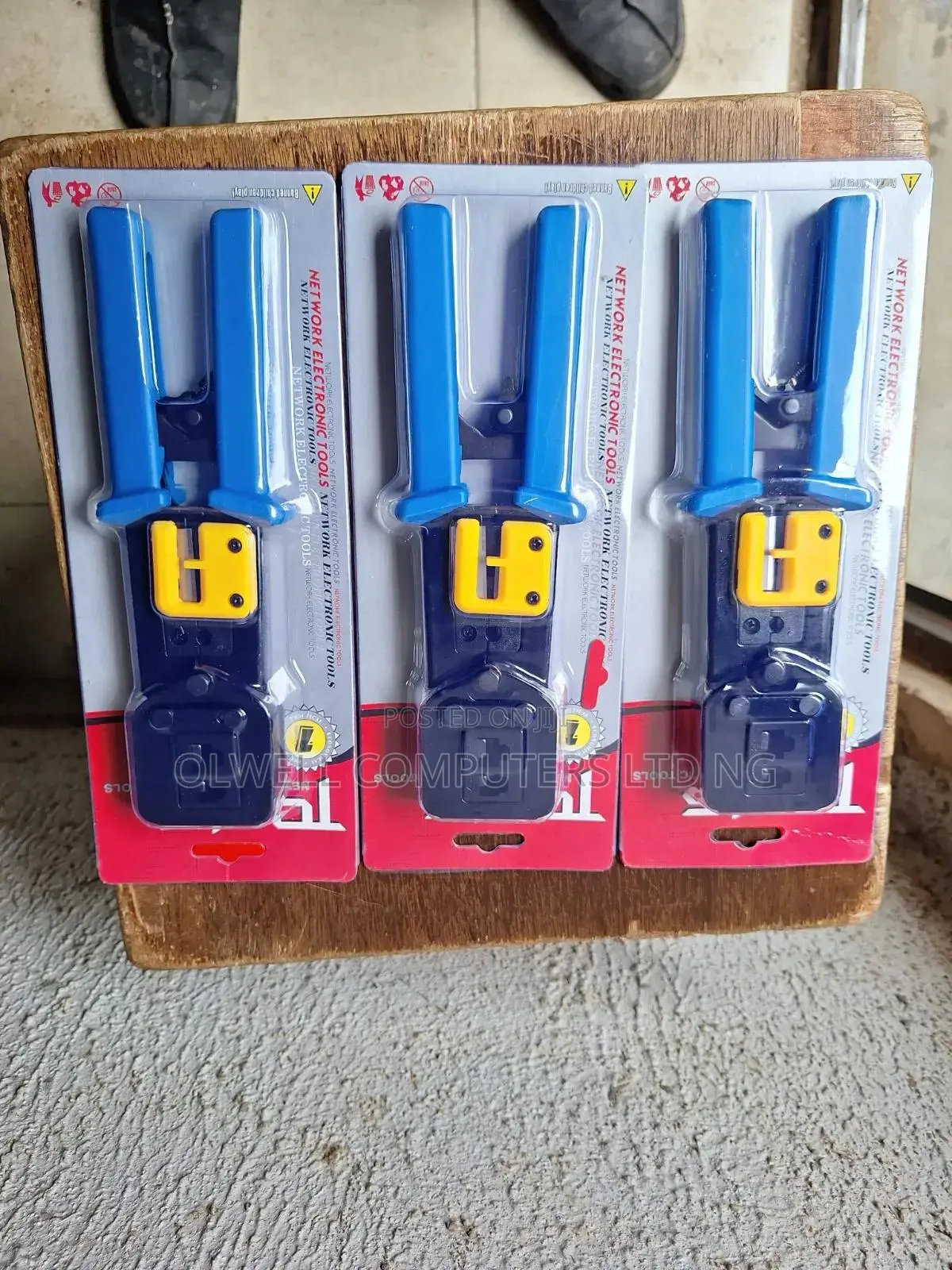 Network Cable Crimping Tool