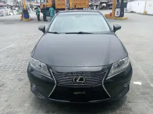 Lexus ES 2013 Black