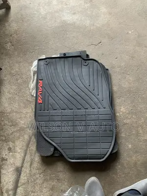 RAV4 High Quality Rubber Mat Follow Come