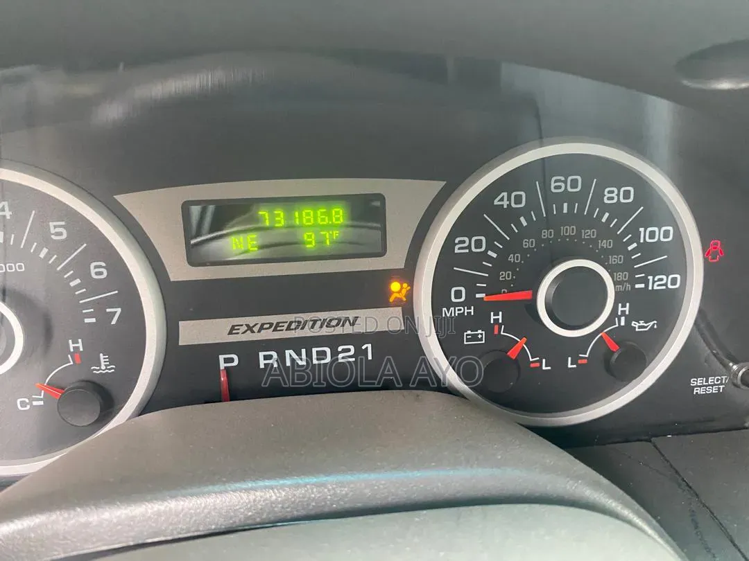 Ford Expedition 2006 Silver
