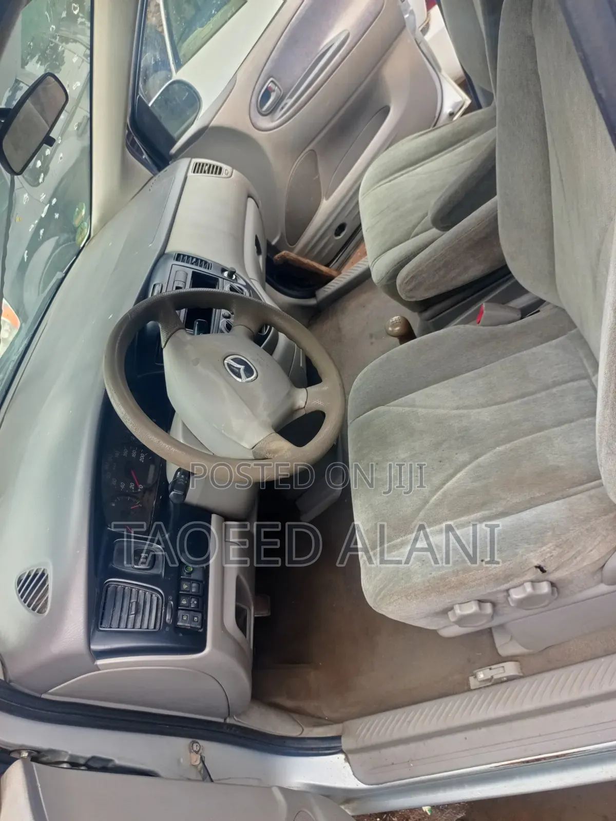 Mazda MPV 1999 Silver