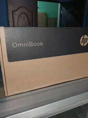New Laptop HP OmniBook 5 Flip 8GB Intel Core 5 SSD 512GB