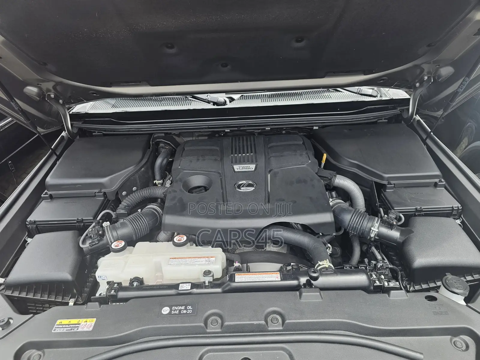 Lexus GX 2025 Silver