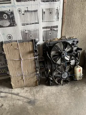 Sienna Car Radiator With Cooling Fan Assembly
