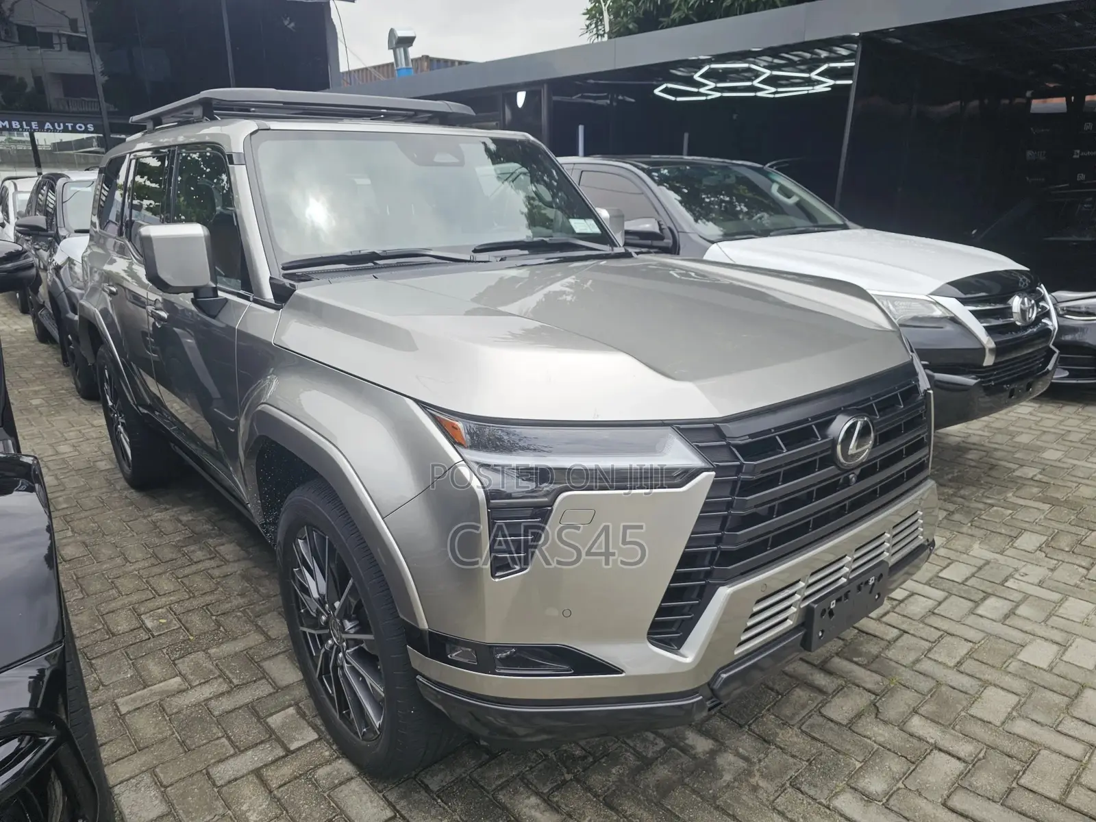Lexus GX 2025 Silver