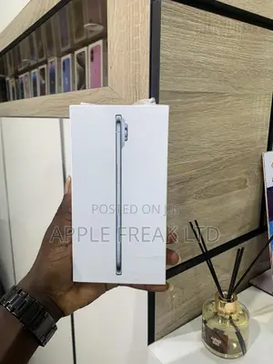 New Apple iPhone Air 256 GB White