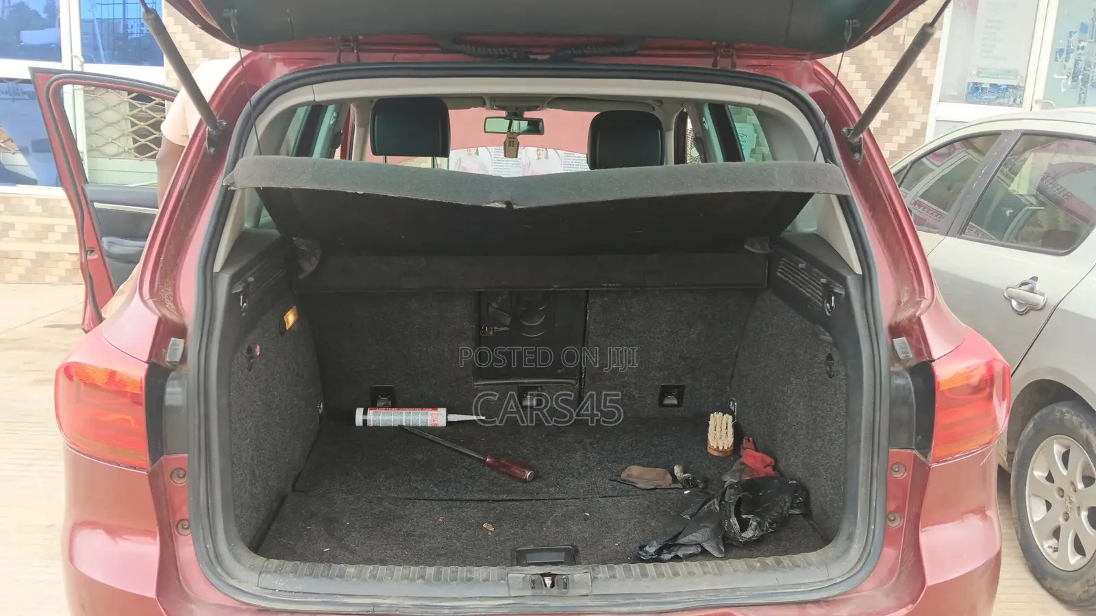 Volkswagen Tiguan 2012 Red