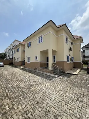 3bdrm Block of Flats in Guzape for rent