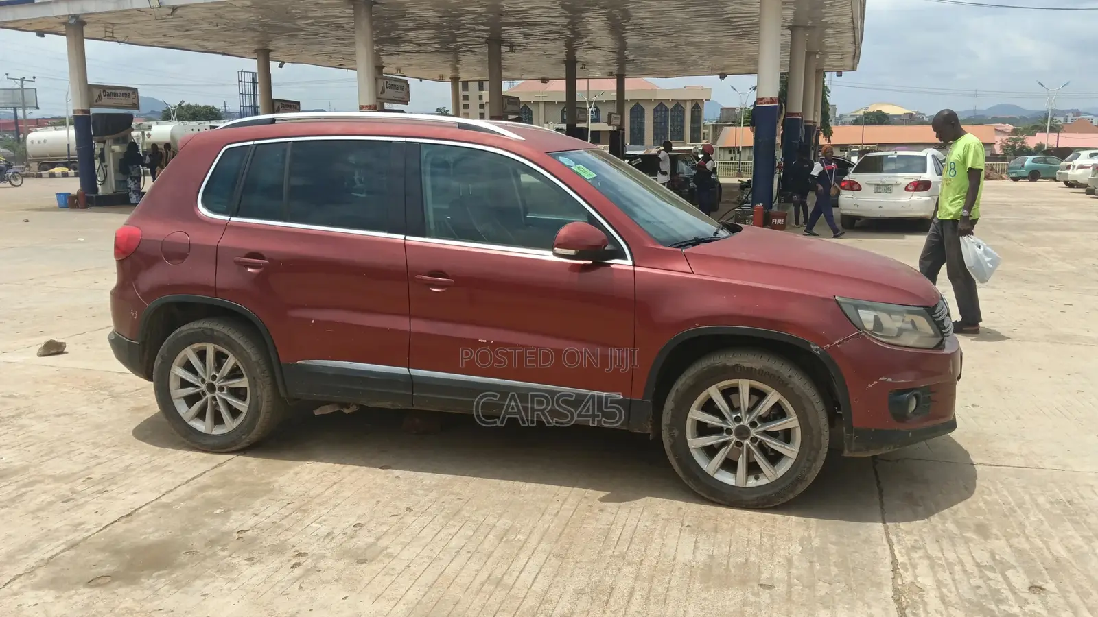 Volkswagen Tiguan 2012 Red