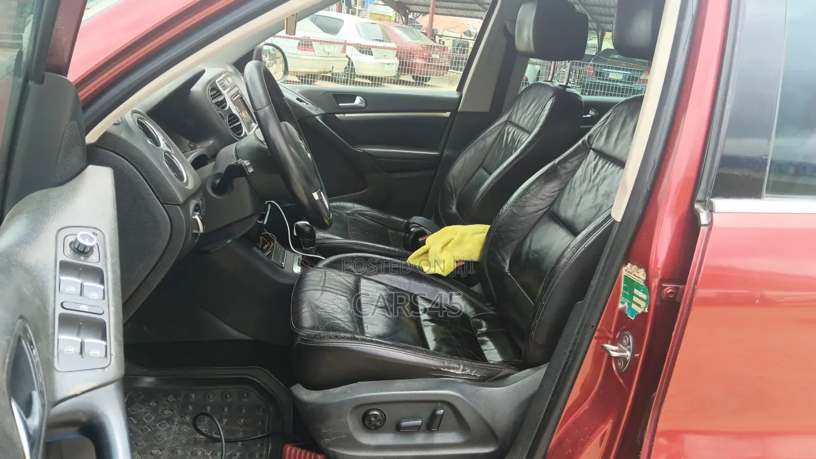 Volkswagen Tiguan 2012 Red