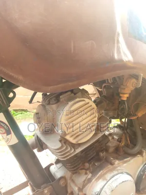 TVS HLX 125 2023 Blue
