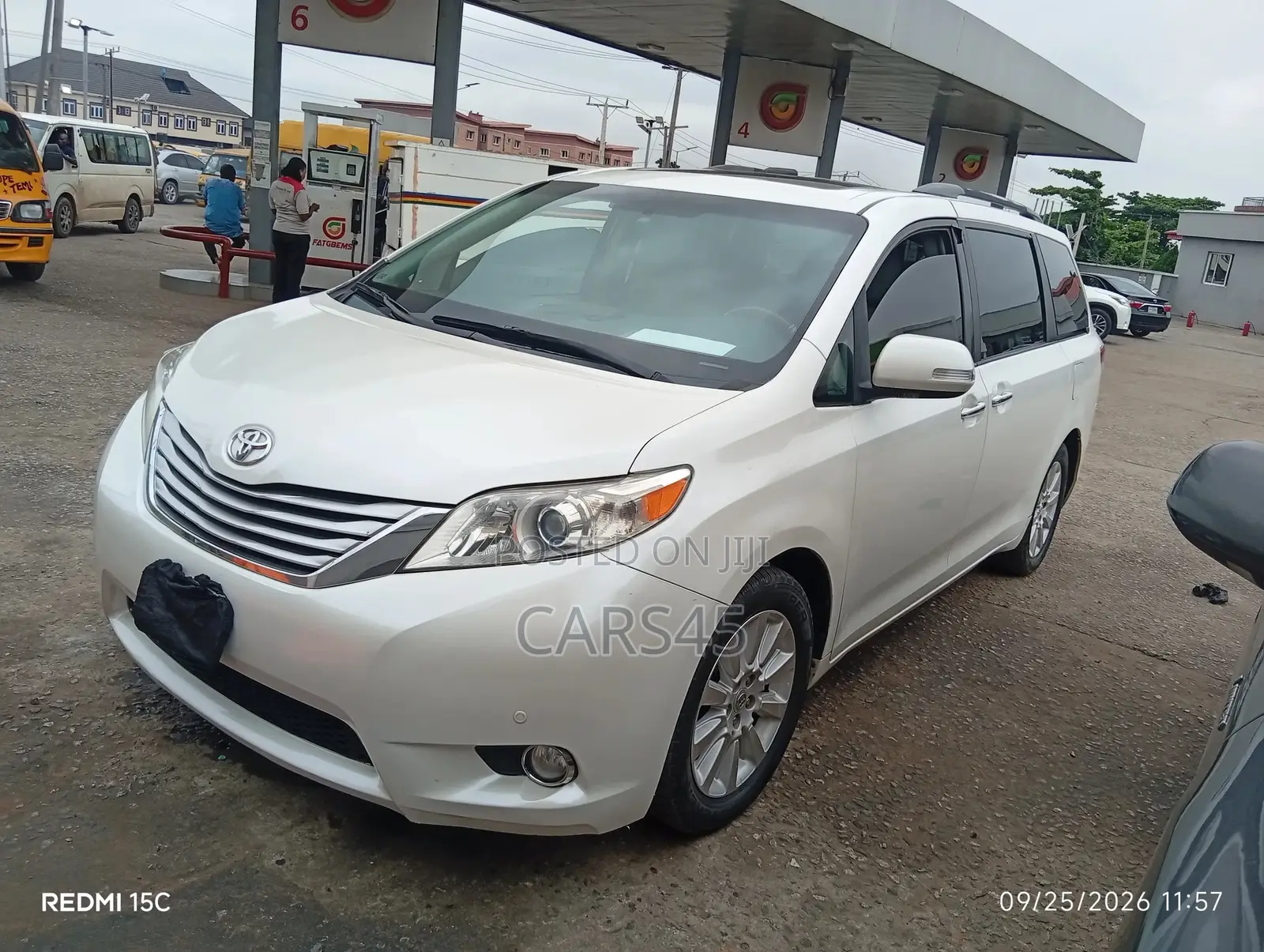 Toyota Sienna 2014 White