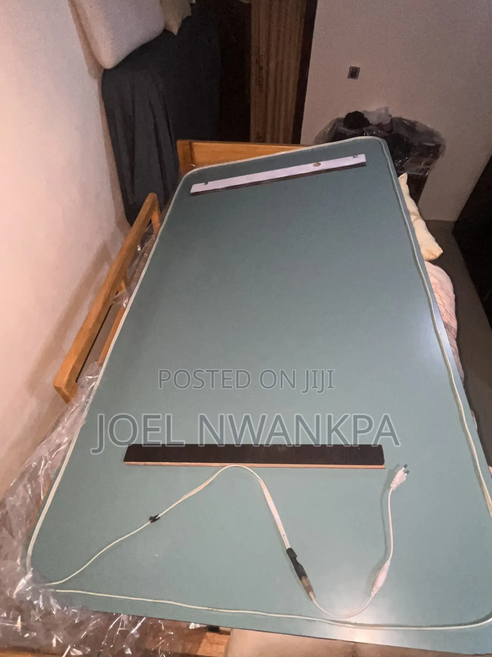 8 Inch Mirror With Back Led Light