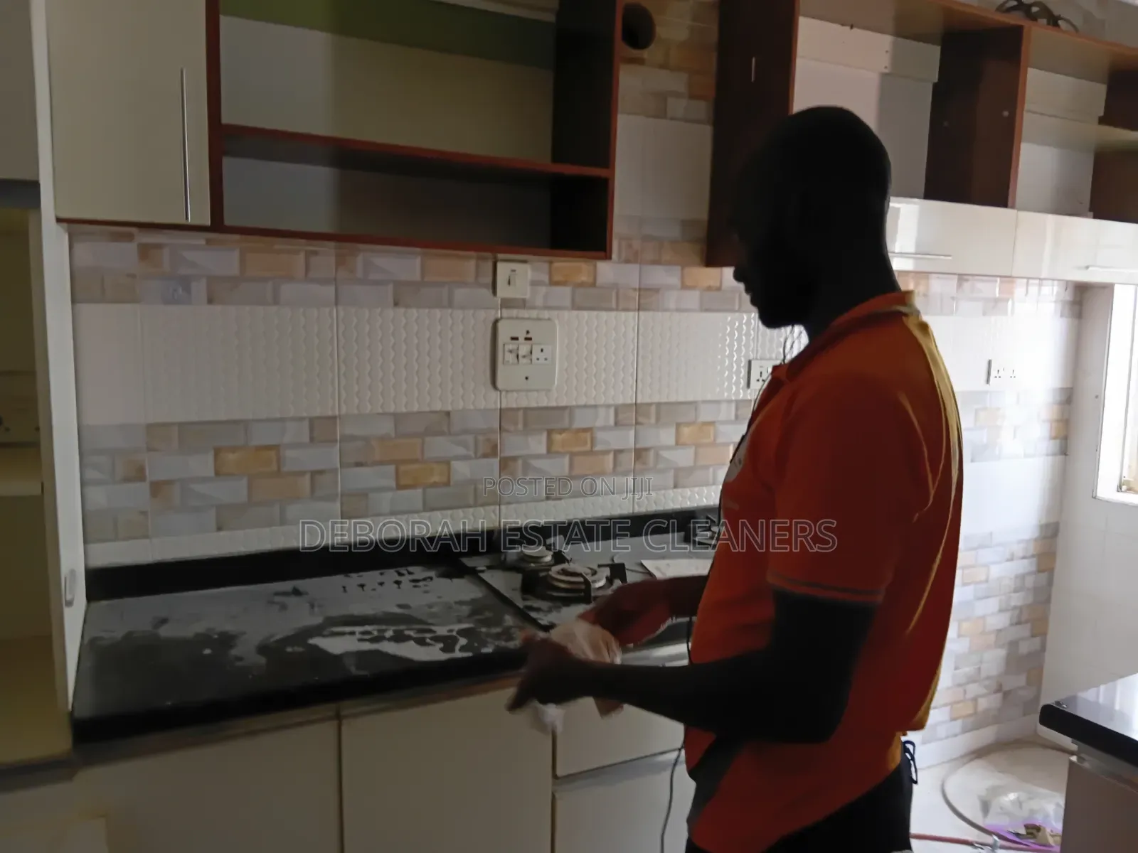 Kurudu Surrounding Cleaning Service