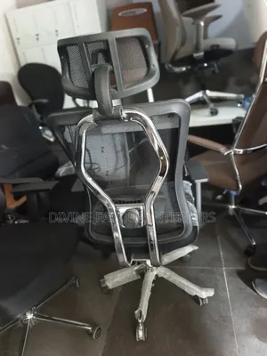 Ergonomic Mesh Swivel Office Chair