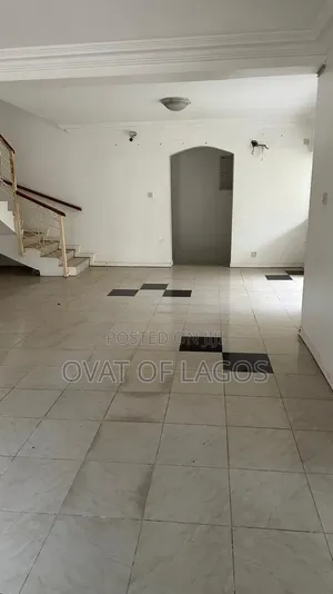4bdrm Duplex in Parkview Estate for rent