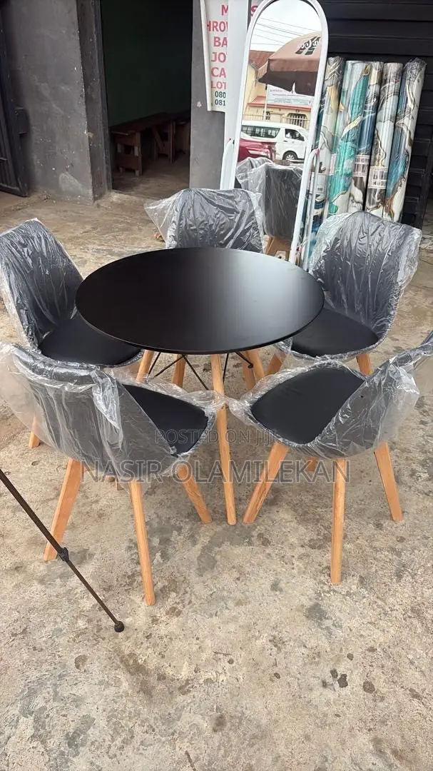 Round Wooden Dining Table With Six Chairs