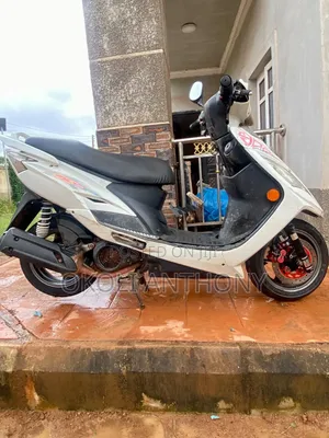 Kymco 2020 White
