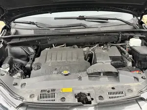 Toyota Highlander XLE V6 4x4 (3.5L 6cyl 6A) 2016 Black