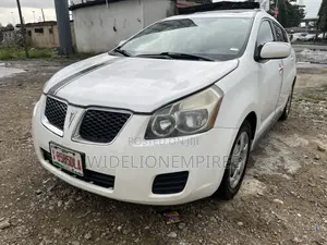 Pontiac Vibe 2008 White
