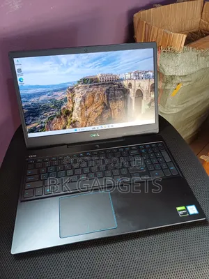 Laptop Dell G3 17 3579 16GB Intel Core i5 SSD 256GB
