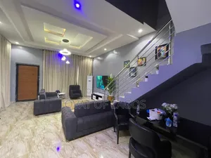 4bdrm Duplex in Thomas Estate for rent