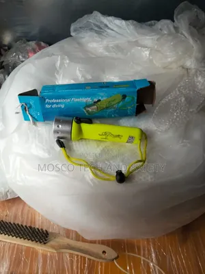 Professional Diving Flashlight (Underwater Torch)