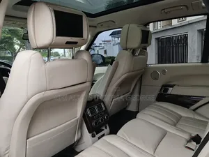 Land Rover Range Rover 5.0L Supercharged 2014 Gold