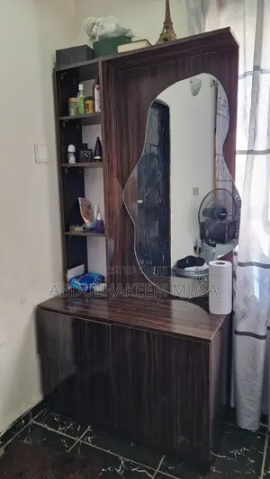 Bedroom Mirror Console