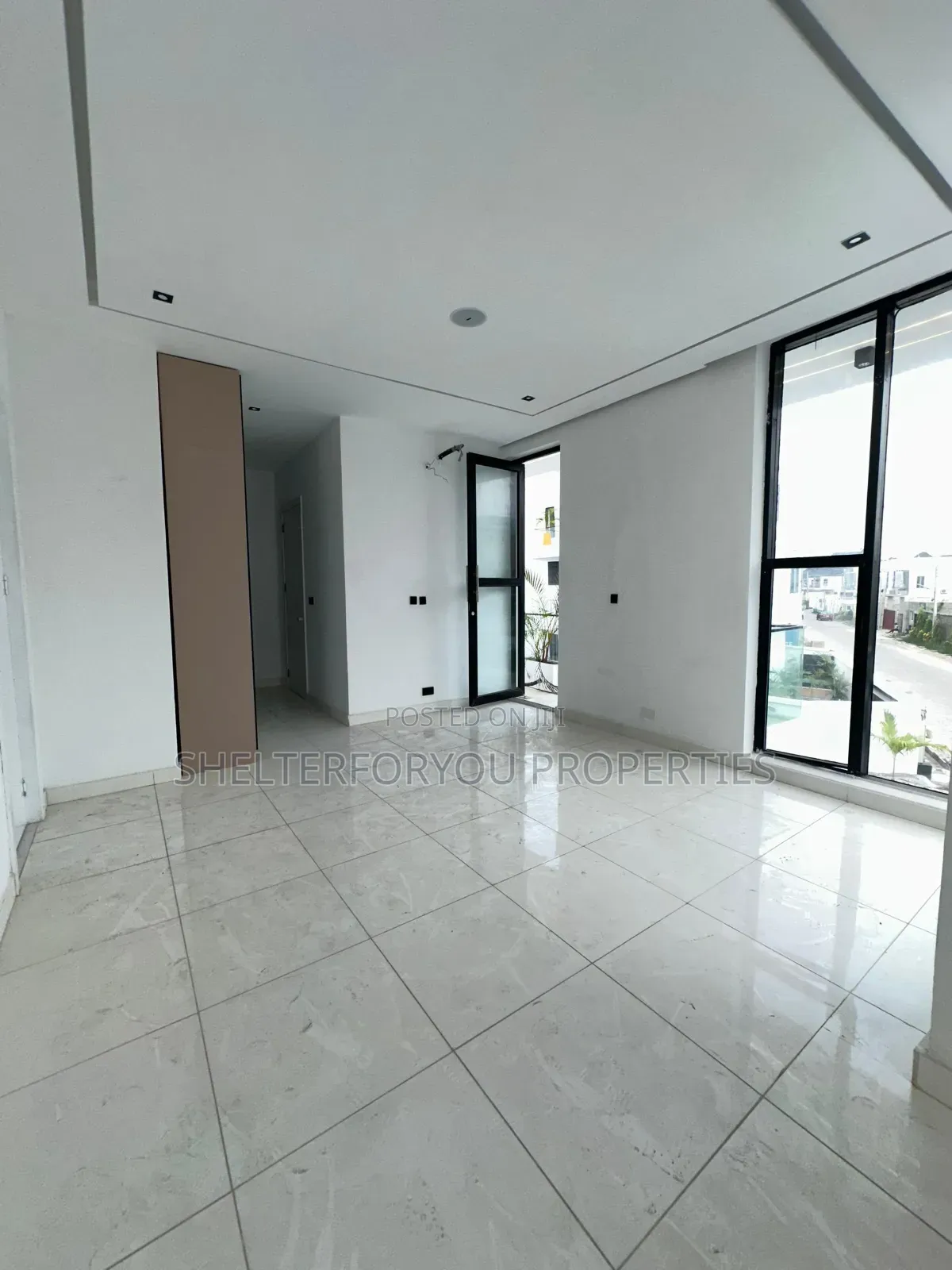 5bdrm Duplex in Lekki Expressway for rent