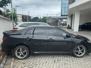Toyota Corolla 2010 Black