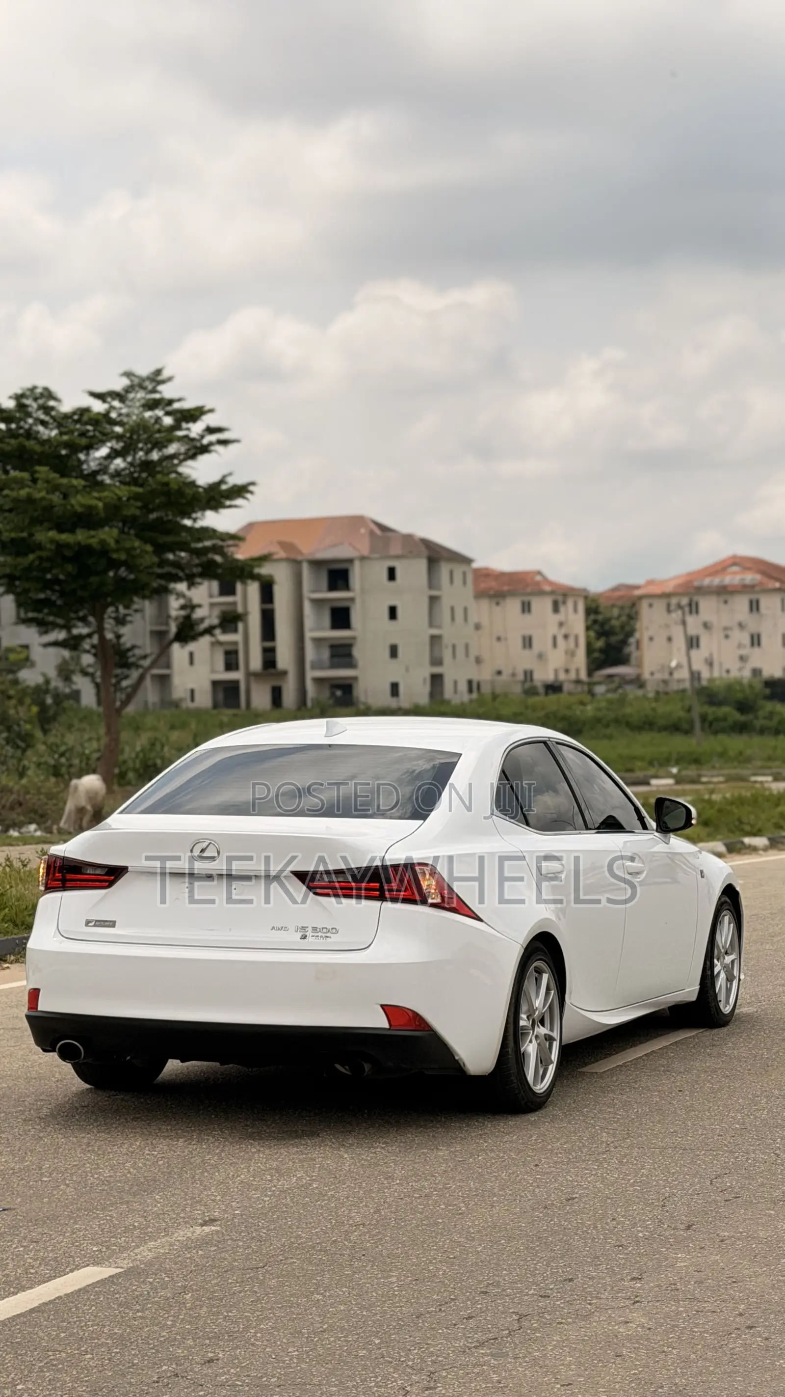 Lexus IS 300 AWD 2016 White