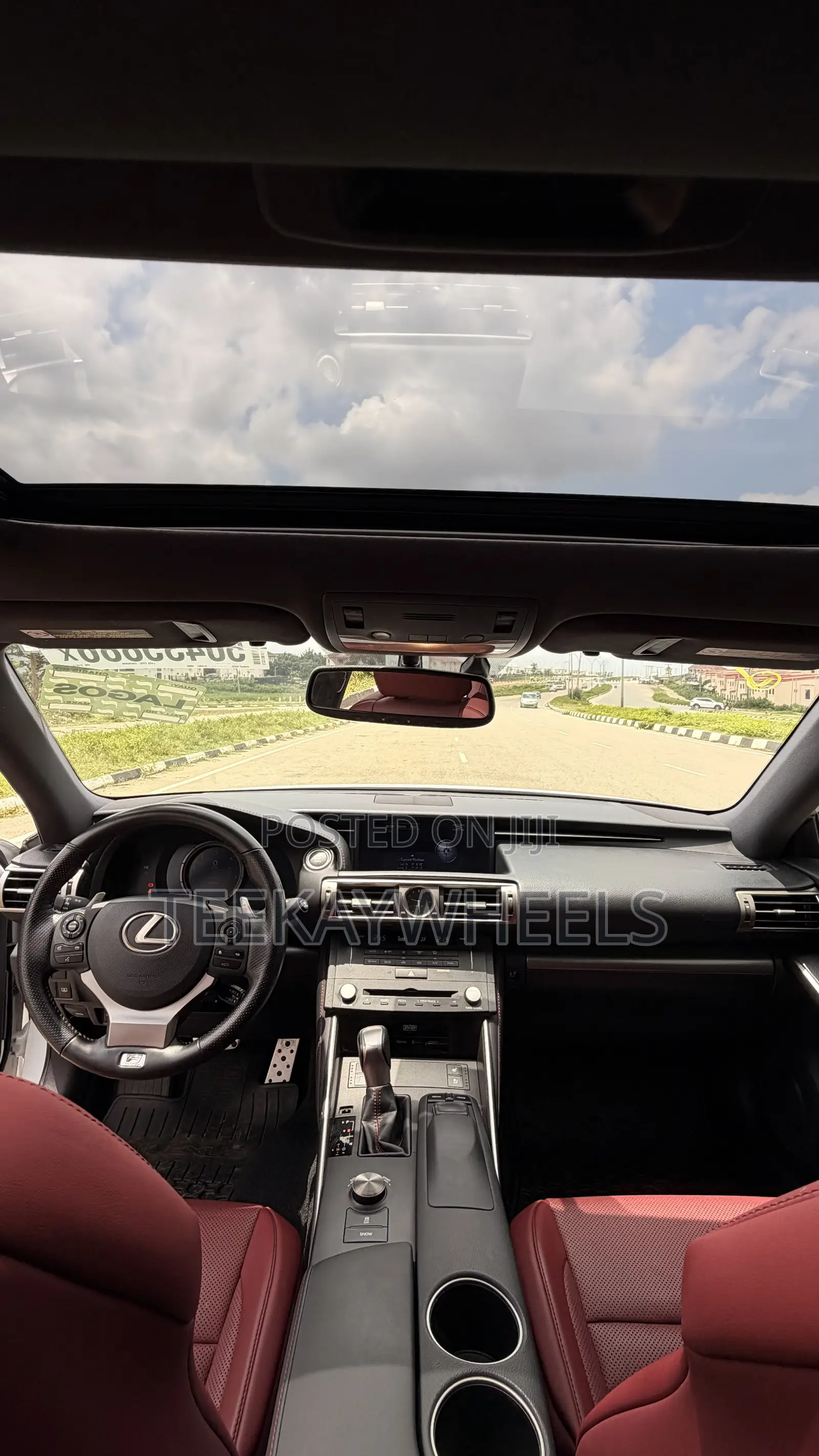 Lexus IS 300 AWD 2016 White