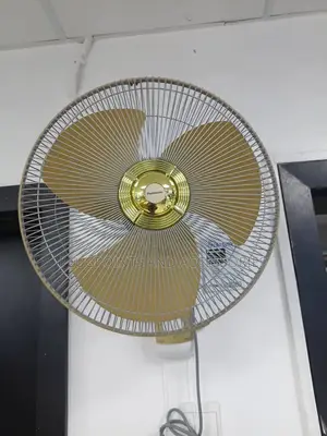 Panasonic Wall Fan F-409u