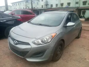 Hyundai Elantra GT 2013 Gray