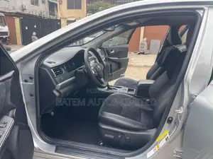 Toyota Camry XSE 4dr Sedan (2.5L 4cyl 6A) 2015 Silver