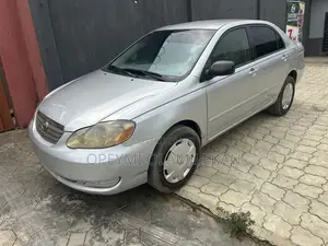Toyota Corolla LE 2005 Silver