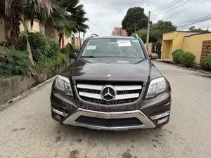 Mercedes-Benz GLK-Class Base GLK 350 4dr 4x2 (3.5L 6cyl 7A) 2015 Brown