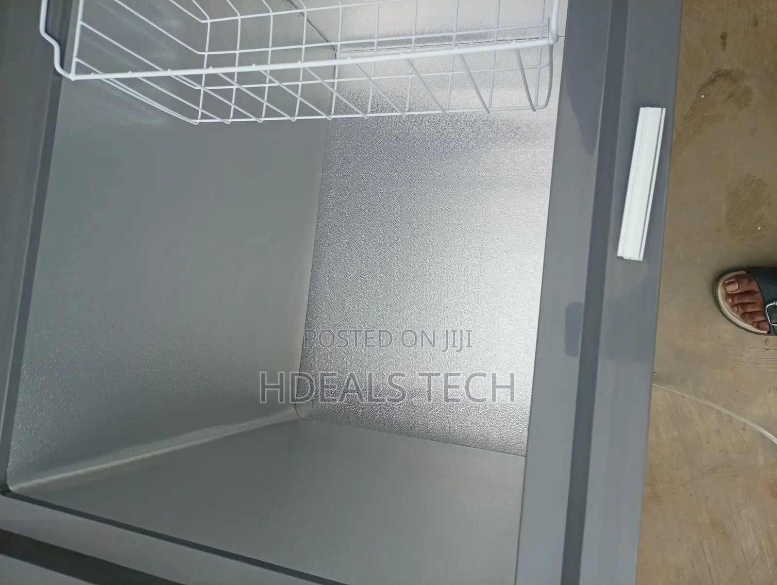 Factory Sealed Skyrun Deep Freezer With Key Lock