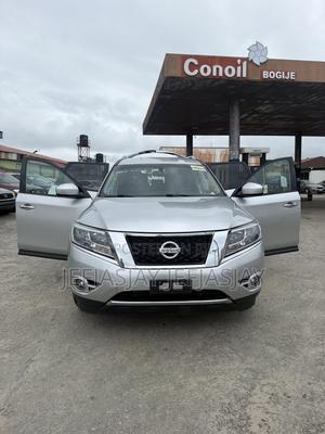 Nissan Pathfinder SV 4dr 4x4 (3.5L 6cyl) 2016 Silver